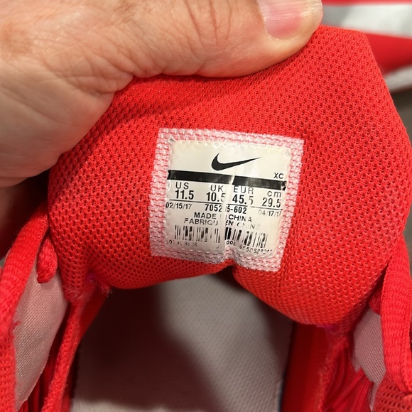 Nike Lunar Ballistec 1.5 Rafael
Nadal Size 11.5 Red Metallic Silver.. - Picture 4 of 7